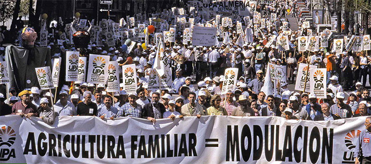 Histórica manifestación de UPA en Madrid en el año 2002